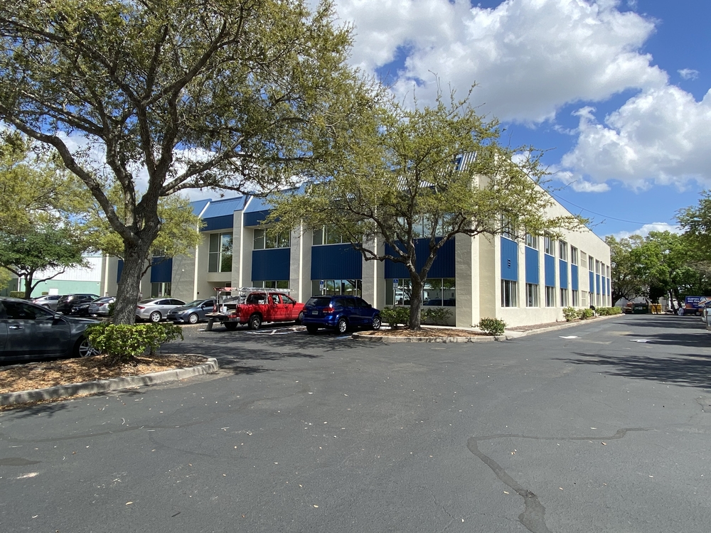 Centrally Located Well Constructed Office Space ripe for Headquarters or Call Center