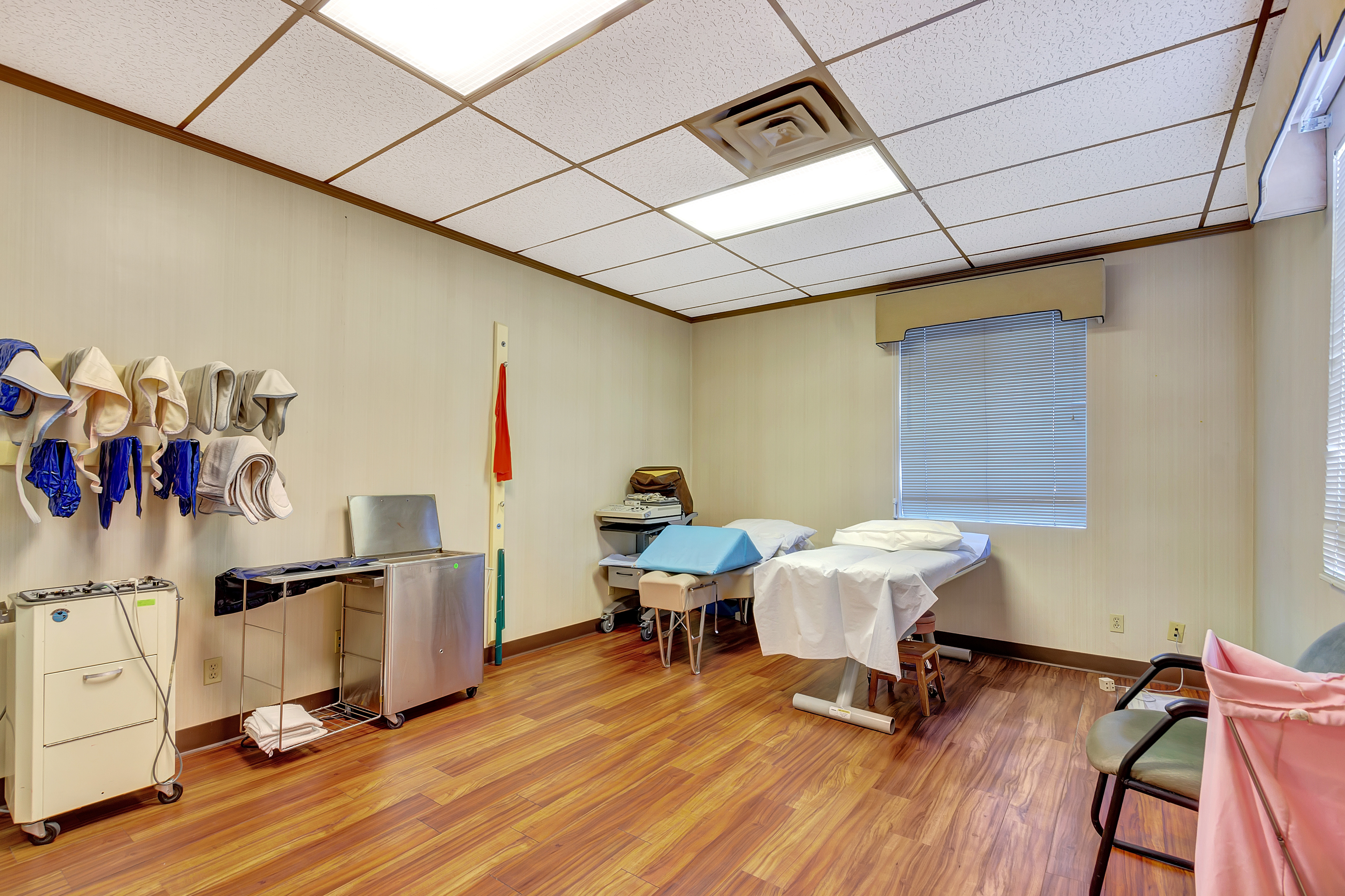 2835 S Jones Blvd, 2835 South Jones Boulevard, Las Vegas, NV 89146