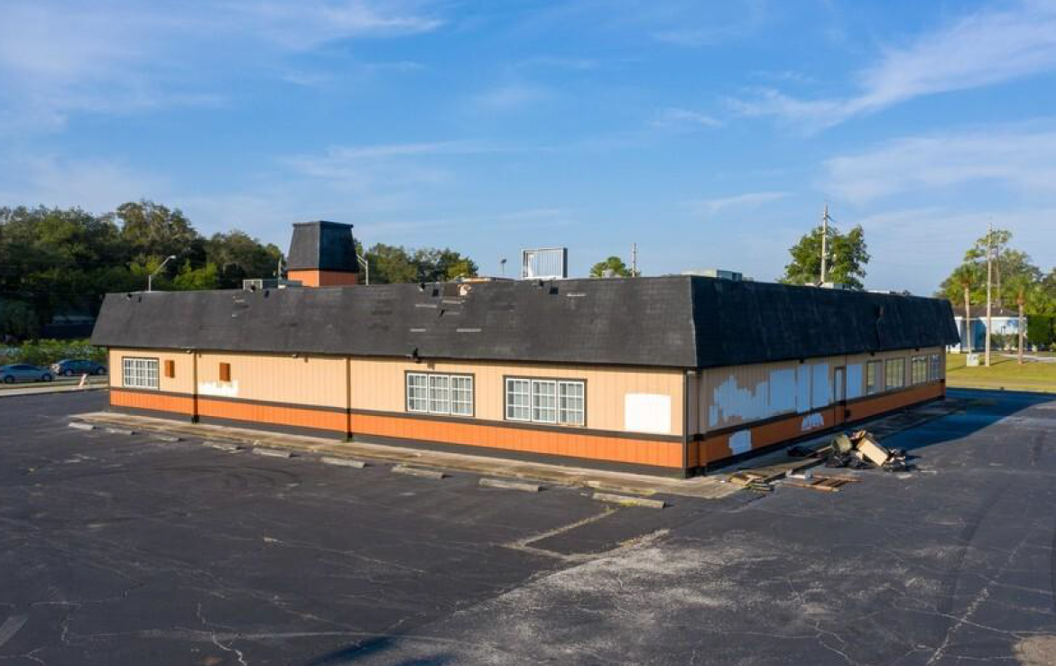 2nd Gen Restaurant Commercial Building for Sale 