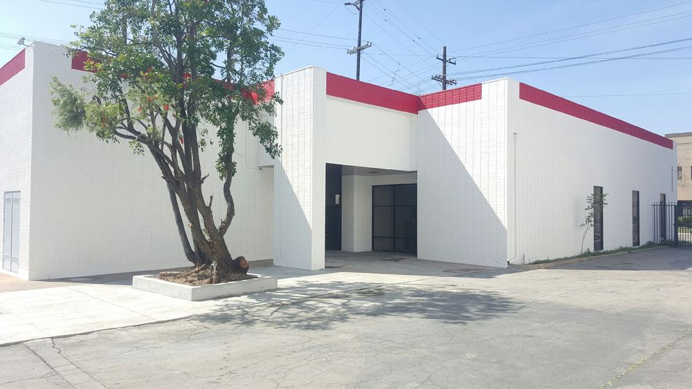 4334 S. Santa Fe Avenue