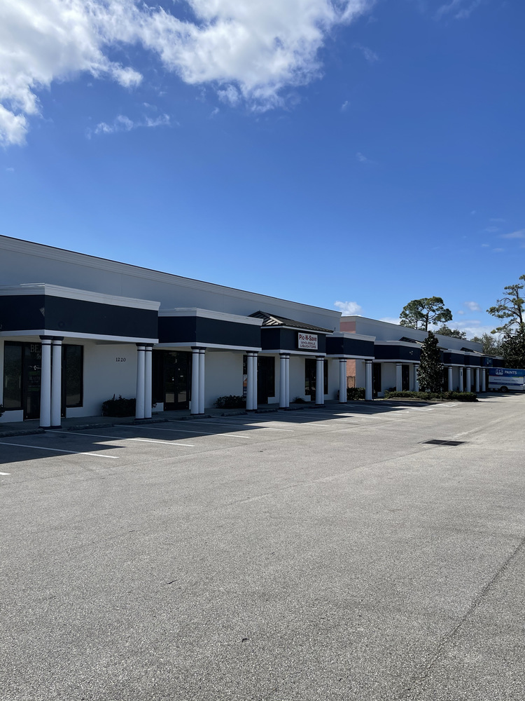 Ormond BeachHand Avenue Industrial/Flex Space For Lease FOR LEASE on