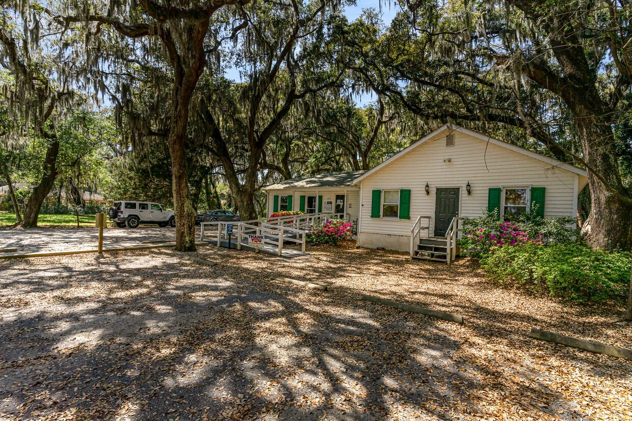 12117 Ocean Hwy, 12117 Ocean Highway, Pawleys Island, SC 29585