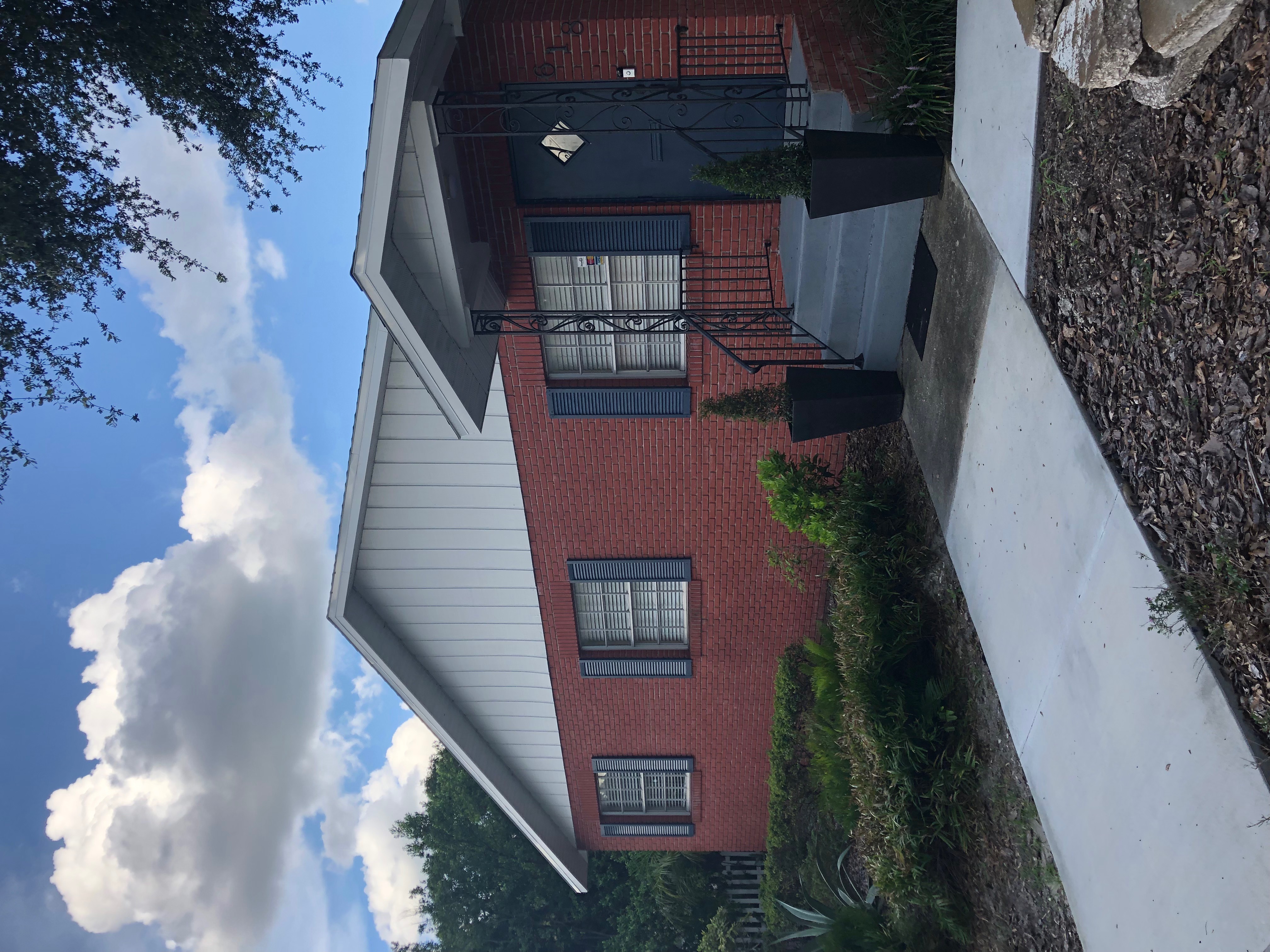 618 W NEW YORK AV DELAND FL 32720