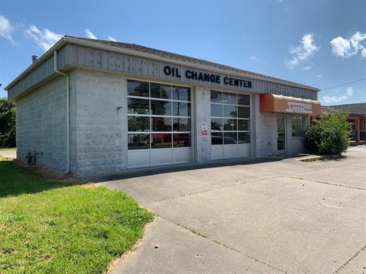 1103 W Broadway St, 1103 West Broadway Street, Princeton, IN 47670