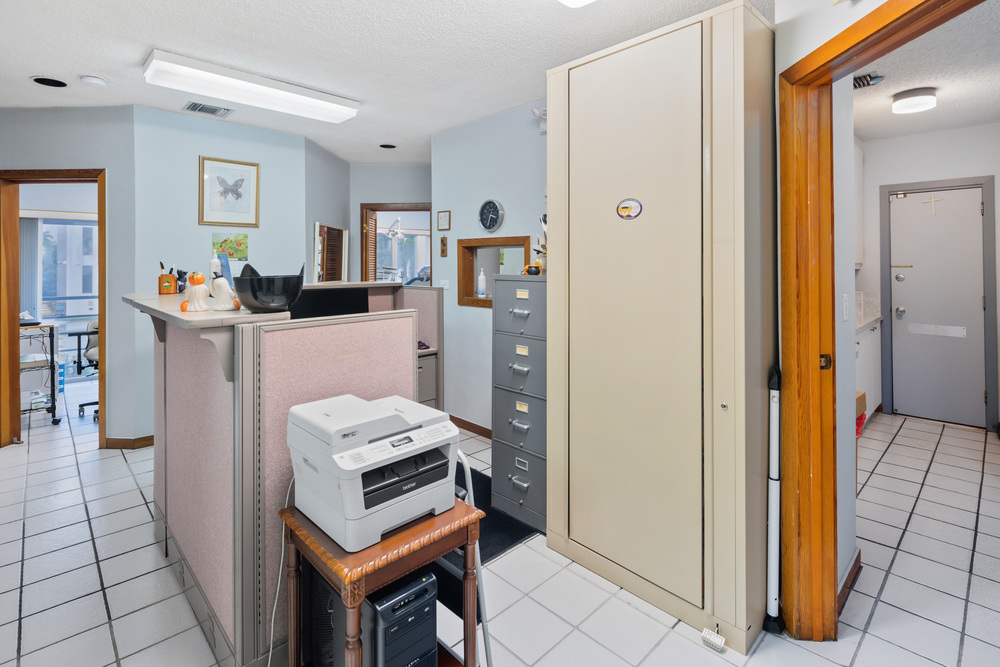 Medical-Dental Building, 2510 Southwest 27th Avenue, Miami, FL 33133