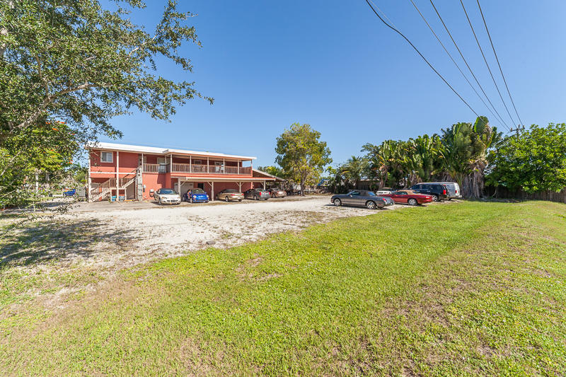 Commercial Building For Sale (PENDING), 17707/711 San Carlos Boulevard, Fort Myers Beach, FL 33931