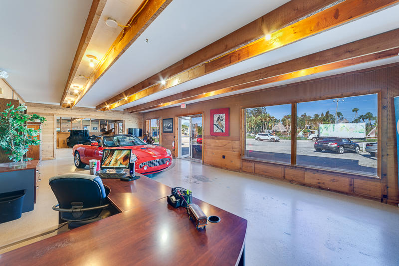 Commercial Building For Sale (PENDING), 17707/711 San Carlos Boulevard, Fort Myers Beach, FL 33931