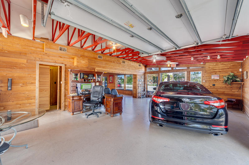 Commercial Building For Sale (PENDING), 17707/711 San Carlos Boulevard, Fort Myers Beach, FL 33931