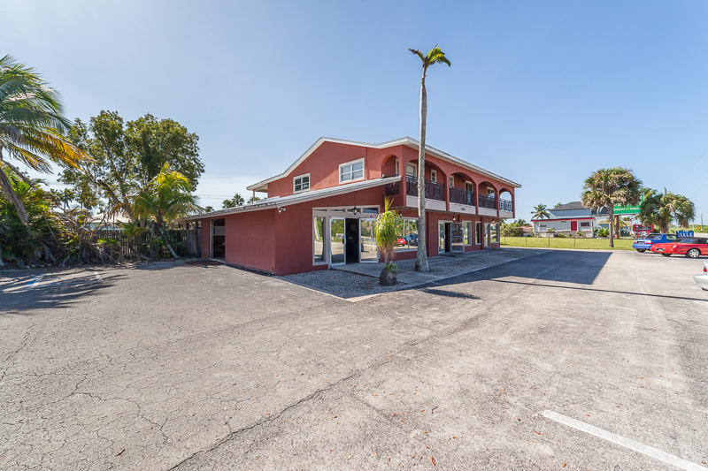 Commercial Building For Sale (PENDING), 17707/711 San Carlos Boulevard, Fort Myers Beach, FL 33931