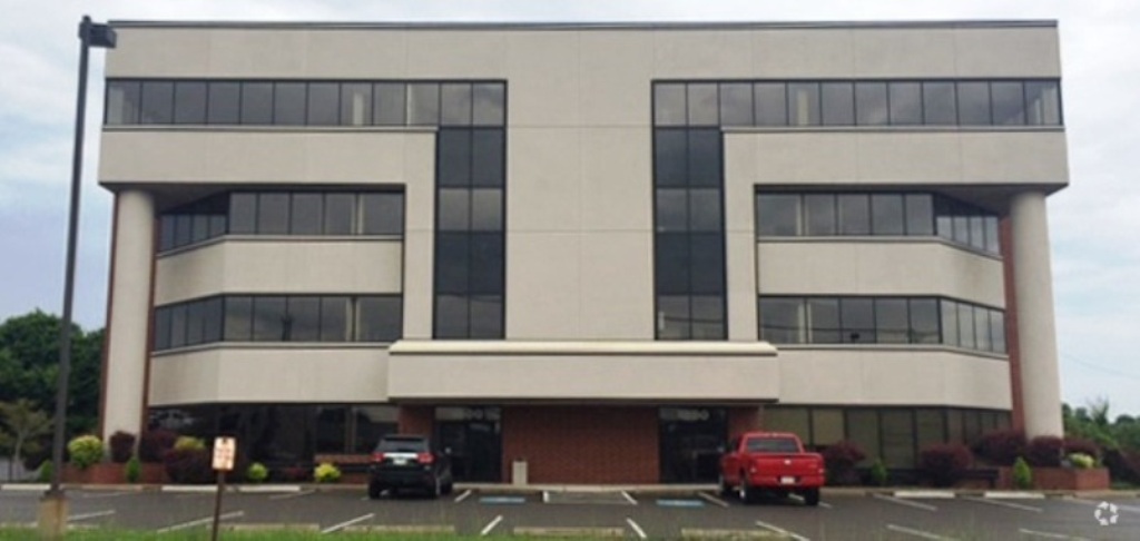 Pine Hollow Professional Building