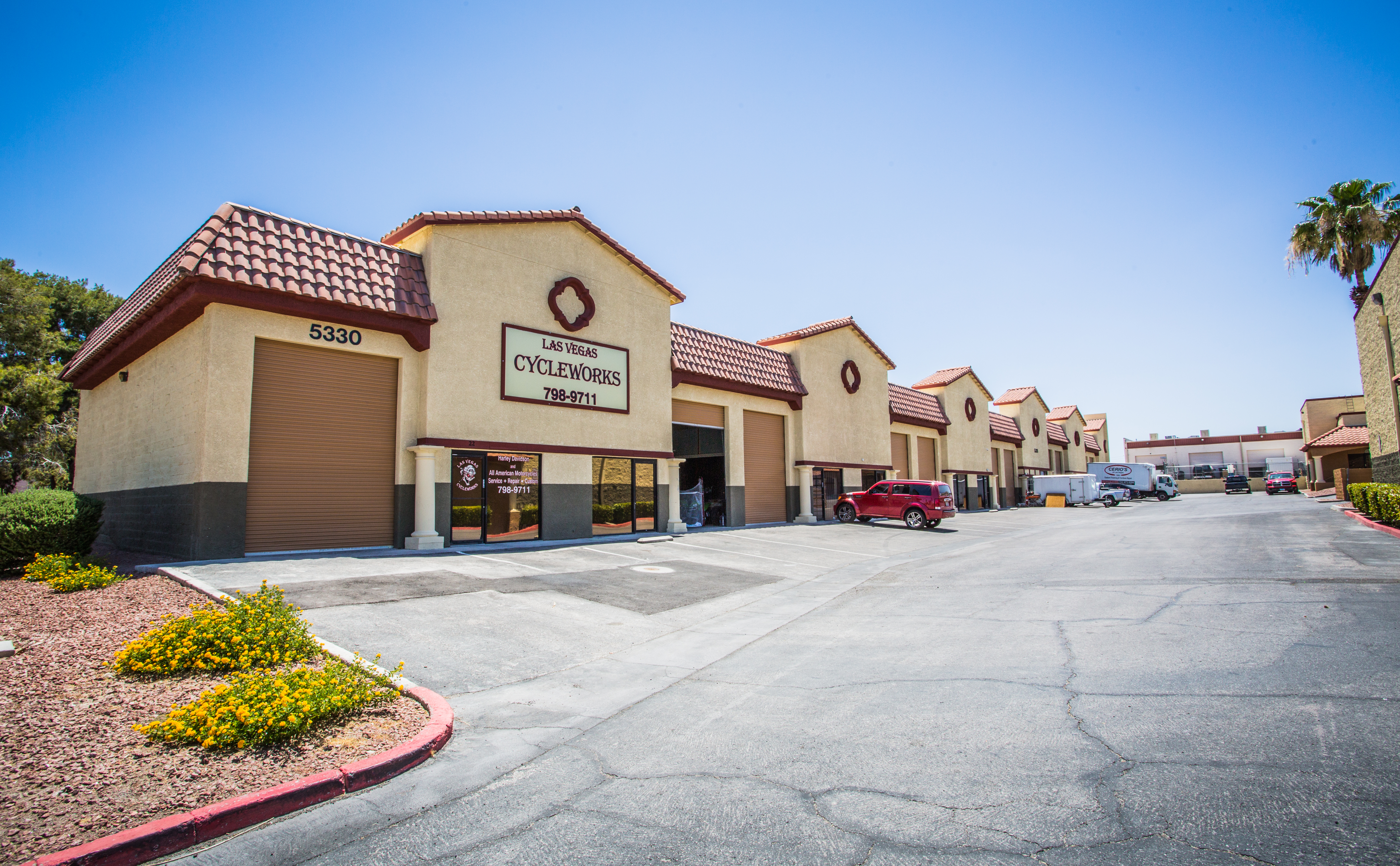Cameron & Hacienda