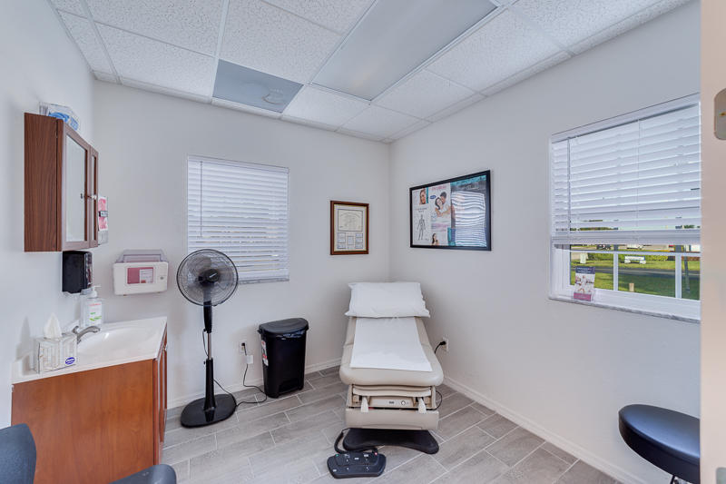 1570 Colonial Blvd, 1570 Colonial Boulevard, Fort Myers, FL 33907
