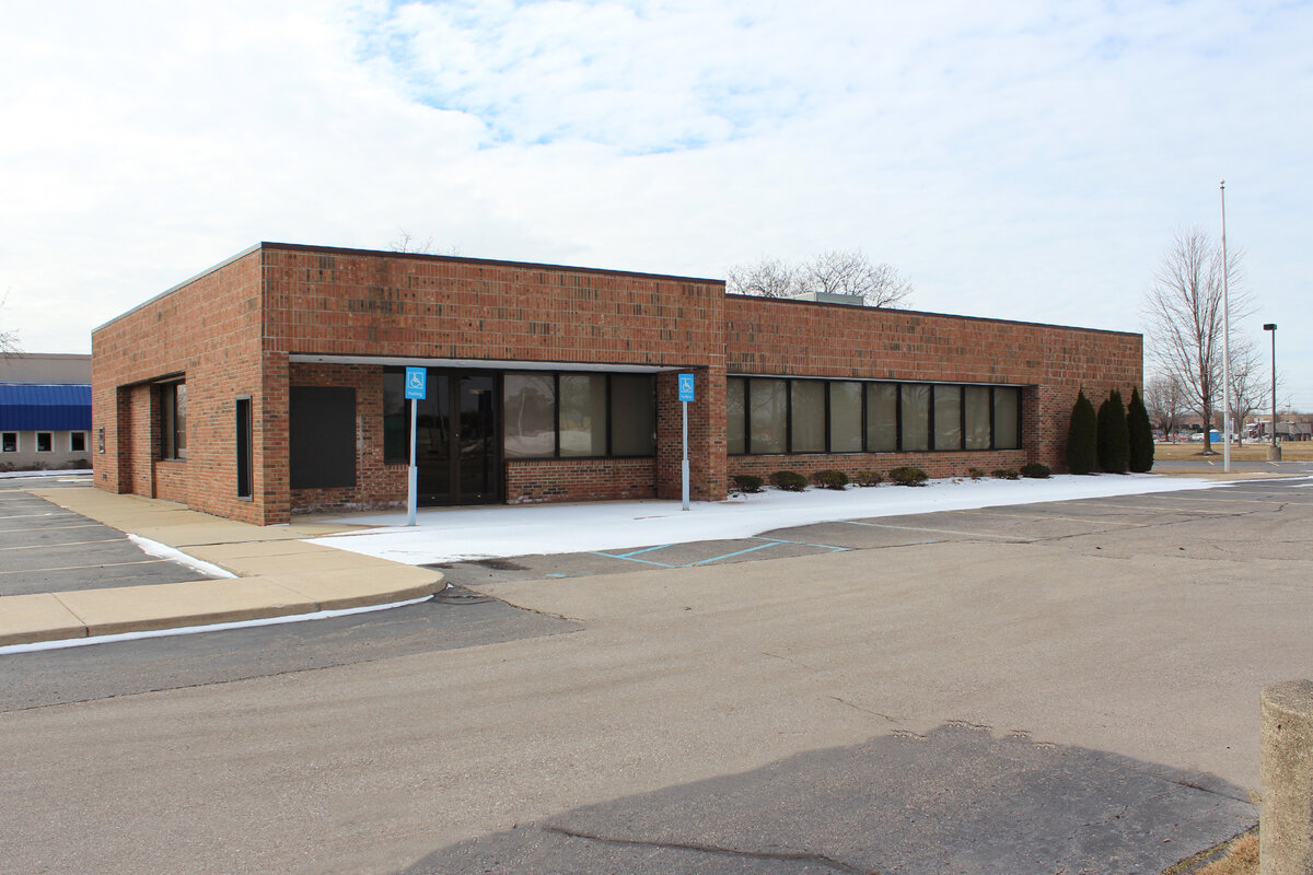 Former Bank FOR LEASE on 13620 Northbay Drive,