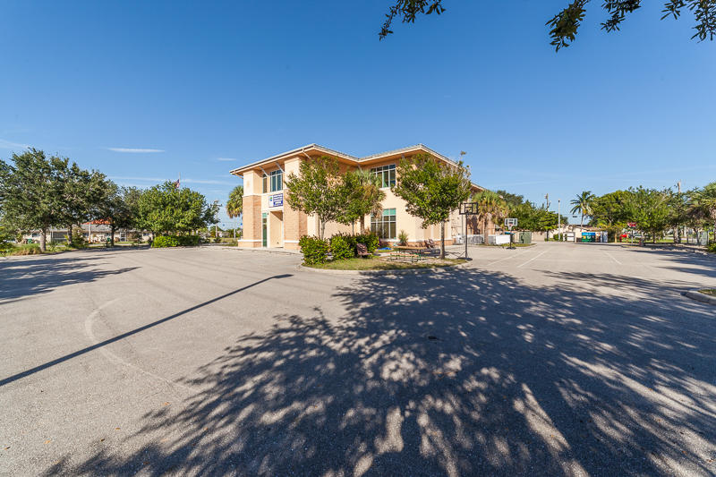 Investment Property | Cap Rate 5.8%, 2107/2119 Santa Barbara Boulevard, Cape Coral, FL 33991