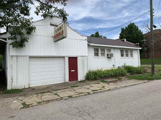 121 N Race St, 121 North Race Street, Princeton, IN 47670
