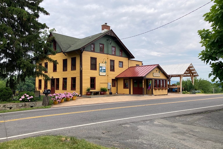 Highland Restaurant