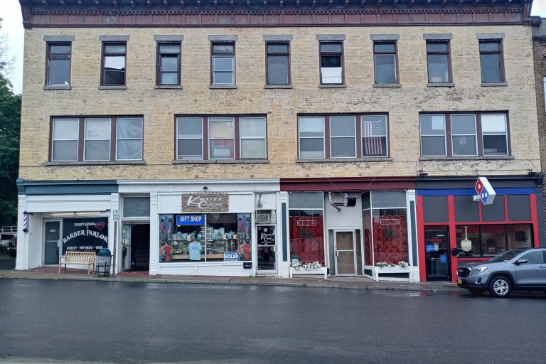 47 Market Street, Amsterdam, NY