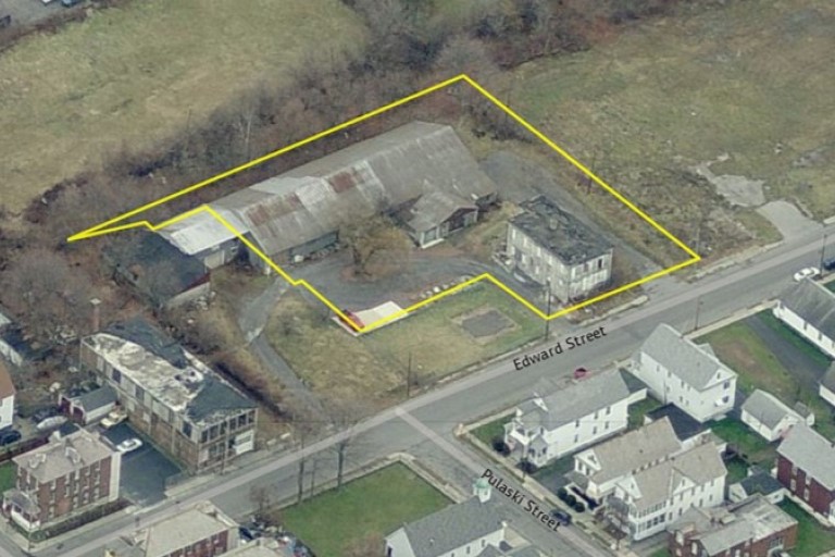 15 Edward Street, Amsterdam, NY
