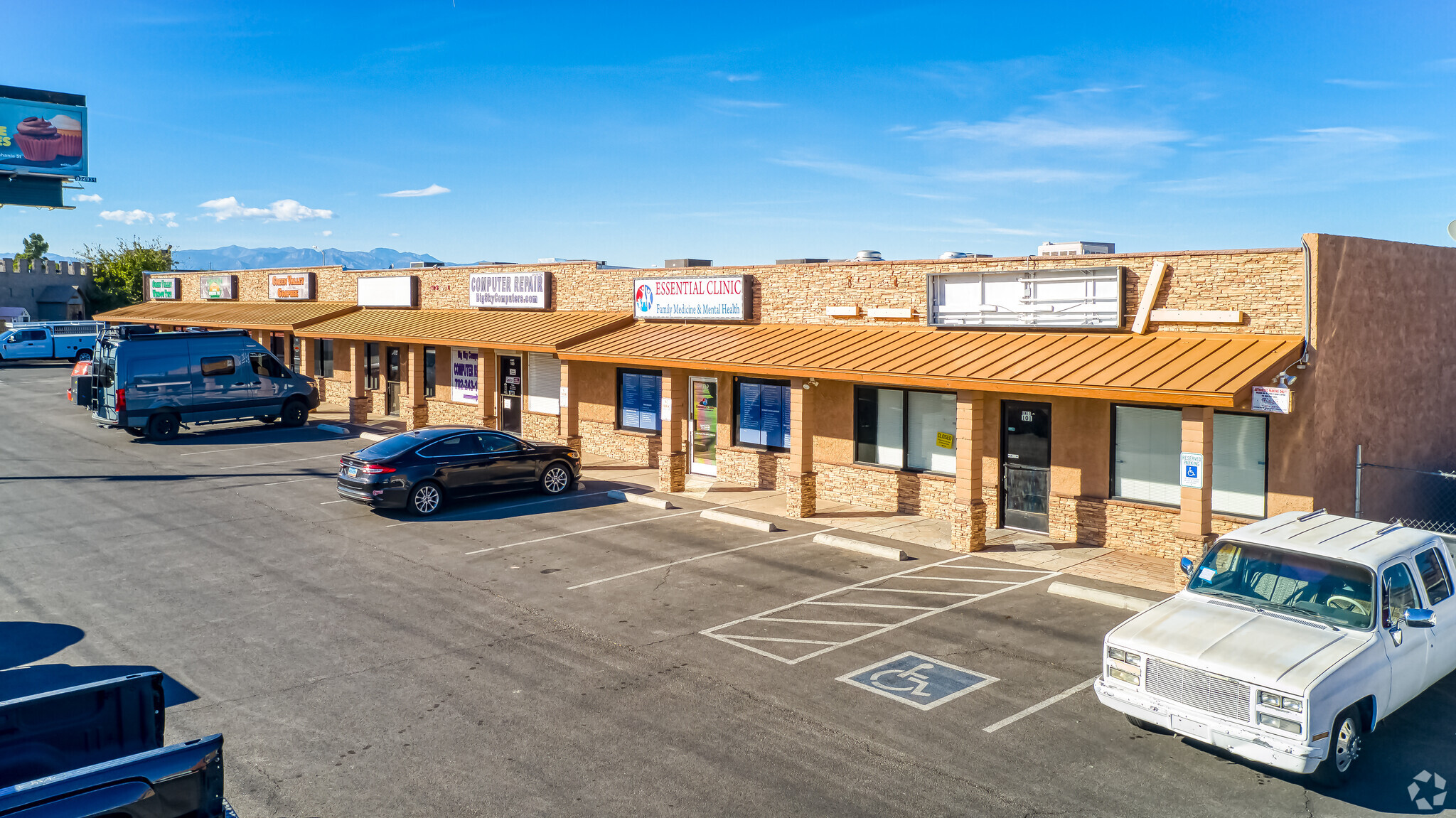 Sunset Commercial Plaza