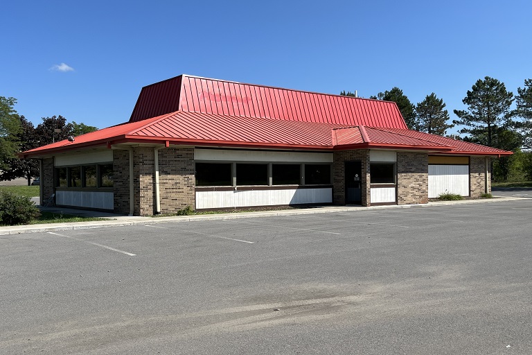 Former Pizza Hut Property FOR SALE on 2301 Triphammer Road North