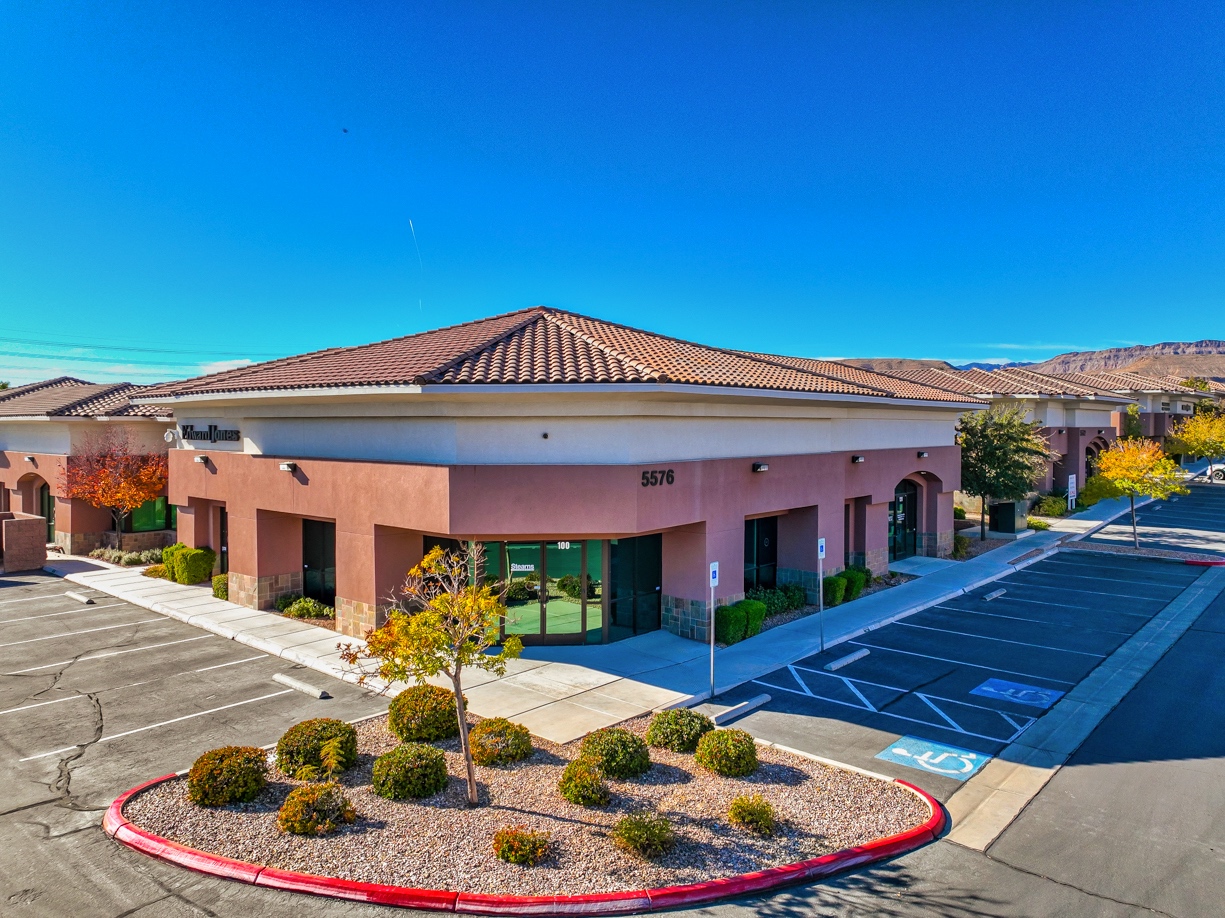 100% Leased NNN Investment in 89148, 5576 South Fort Apache Road, Las Vegas, NV 89148