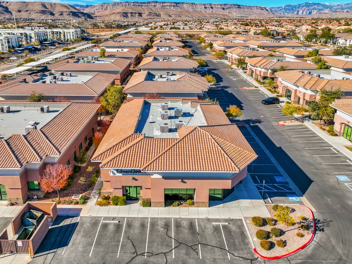 100% Leased NNN Investment in 89148, 5576 South Fort Apache Road, Las Vegas, NV 89148