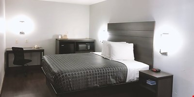 BLUE BAY INN — Sale in San Antonio, TX, photo 2 of 8