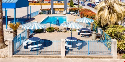 BLUE BAY INN — Sale in San Antonio, TX, photo 6 of 8