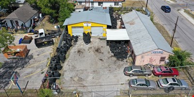 Commercial Corner Lot Property in East Austin — Sale in Austin, TX, photo 5 of 7