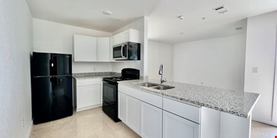 Canterbury Apartments — Sale in San Antonio, TX, photo 7 of 8