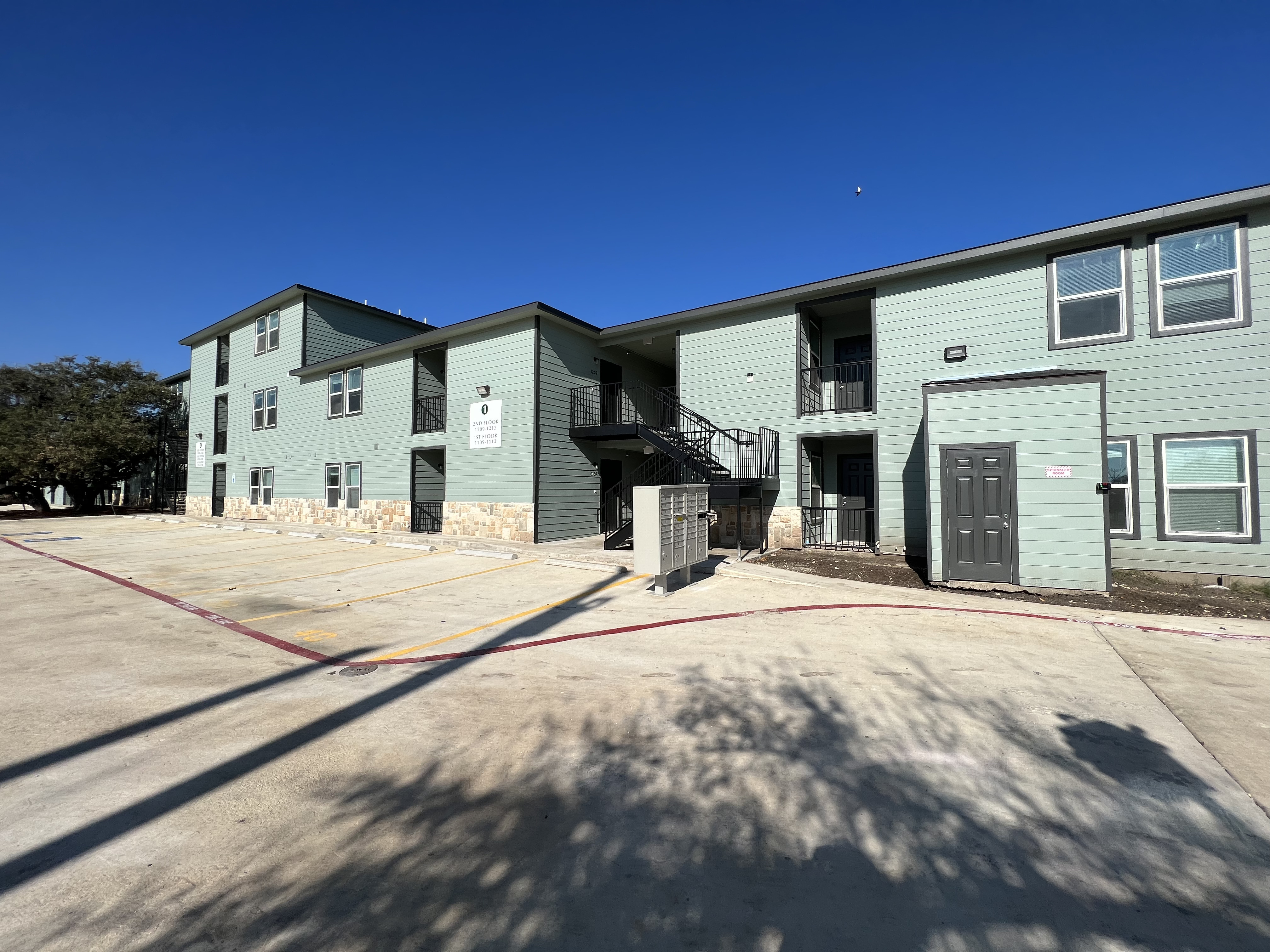 Canterbury Apartments
