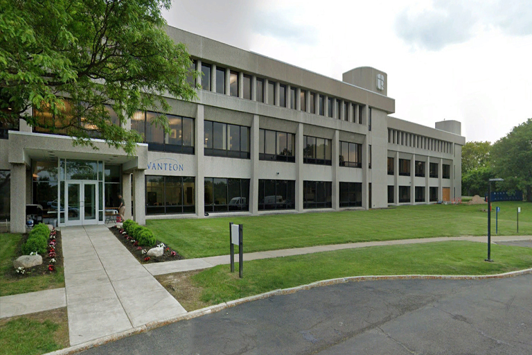 99 Garnsey Road, Pittsford, NY