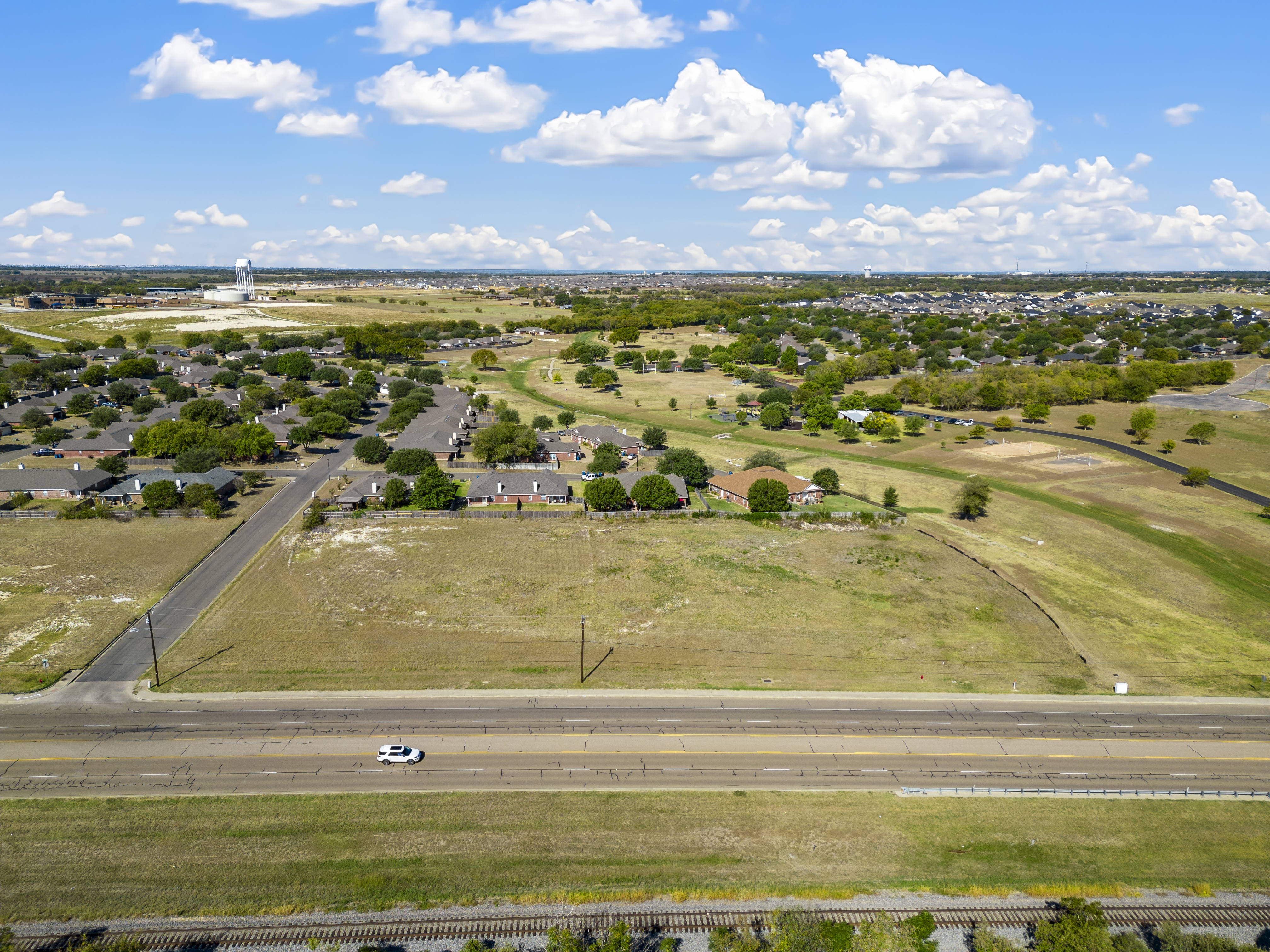 Vacant Land (0-10 Acres) in Hewitt