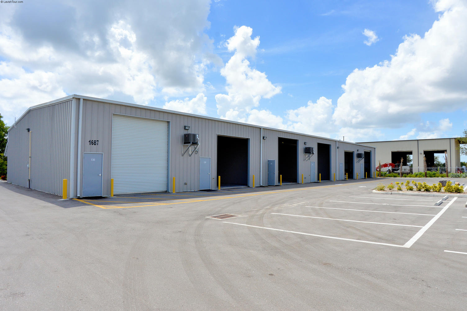 Benchmark Corporate Park, 1681/1687 Benchmark Avenue, Fort Myers, FL 33905