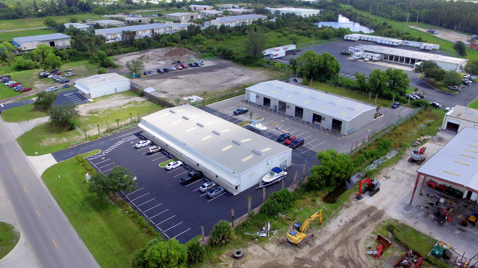 Benchmark Corporate Park, 1681/1687 Benchmark Avenue, Fort Myers, FL 33905