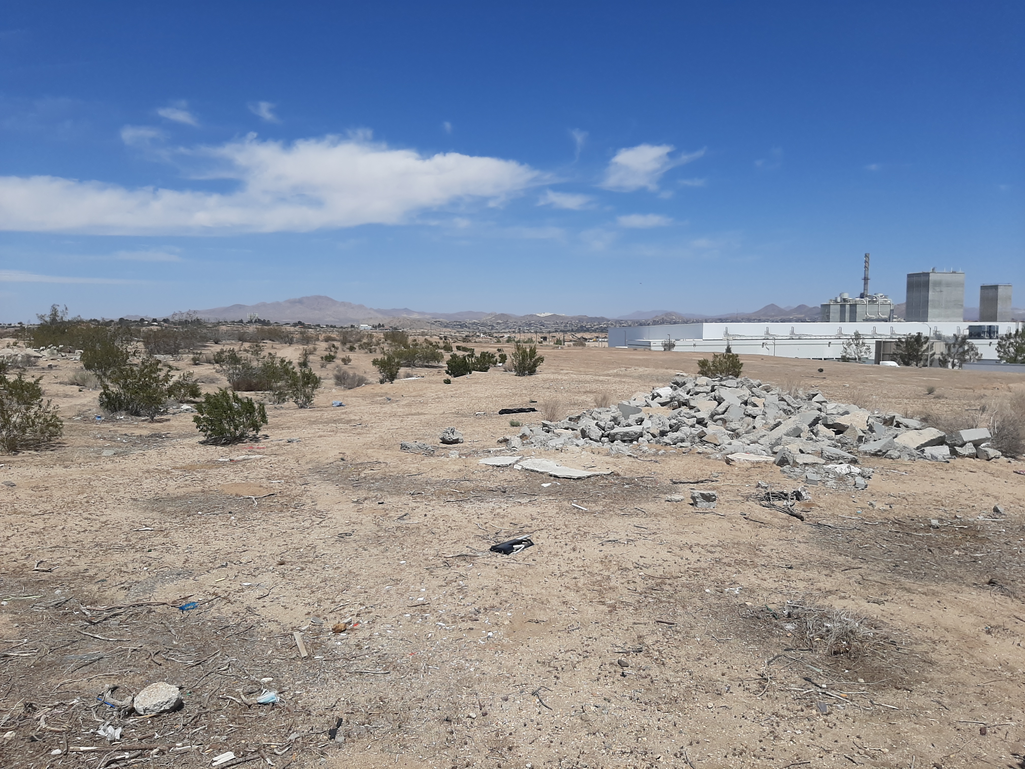 ±1.36 Acres Hesperia Road