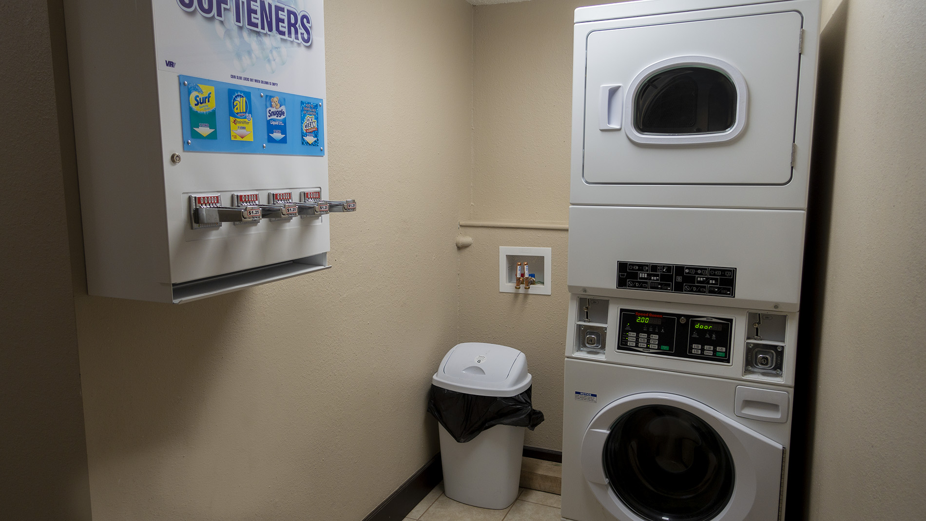 Super 8 Miles City, 2006 South Haynes Avenue, Miles City, MT 59301