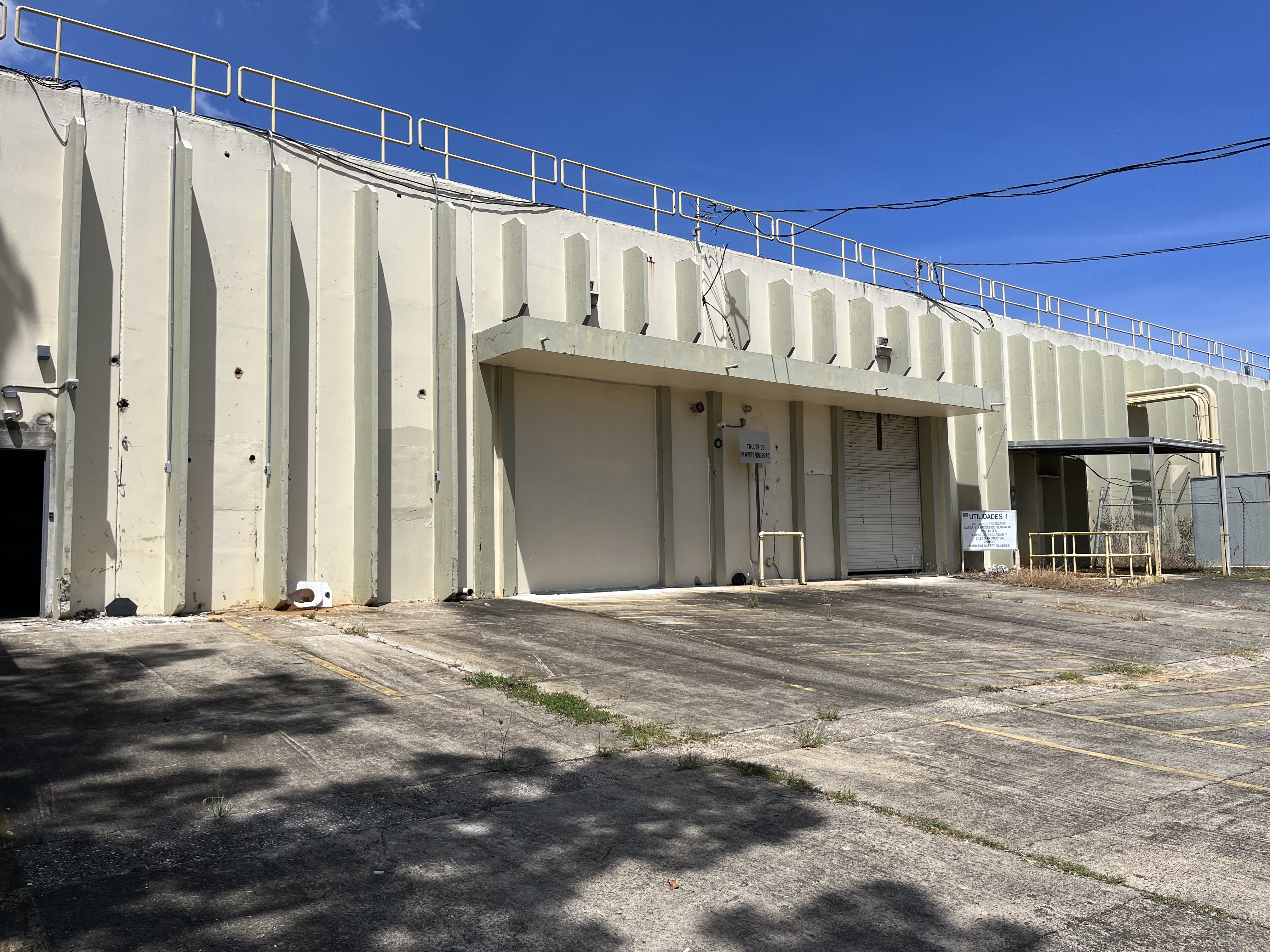 25-Min from Dorado 15,000 Sf. WHSE Space